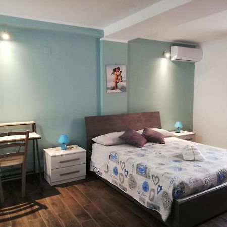 Siracusa Holiday House Hotel Syracuse ภายนอก รูปภาพ