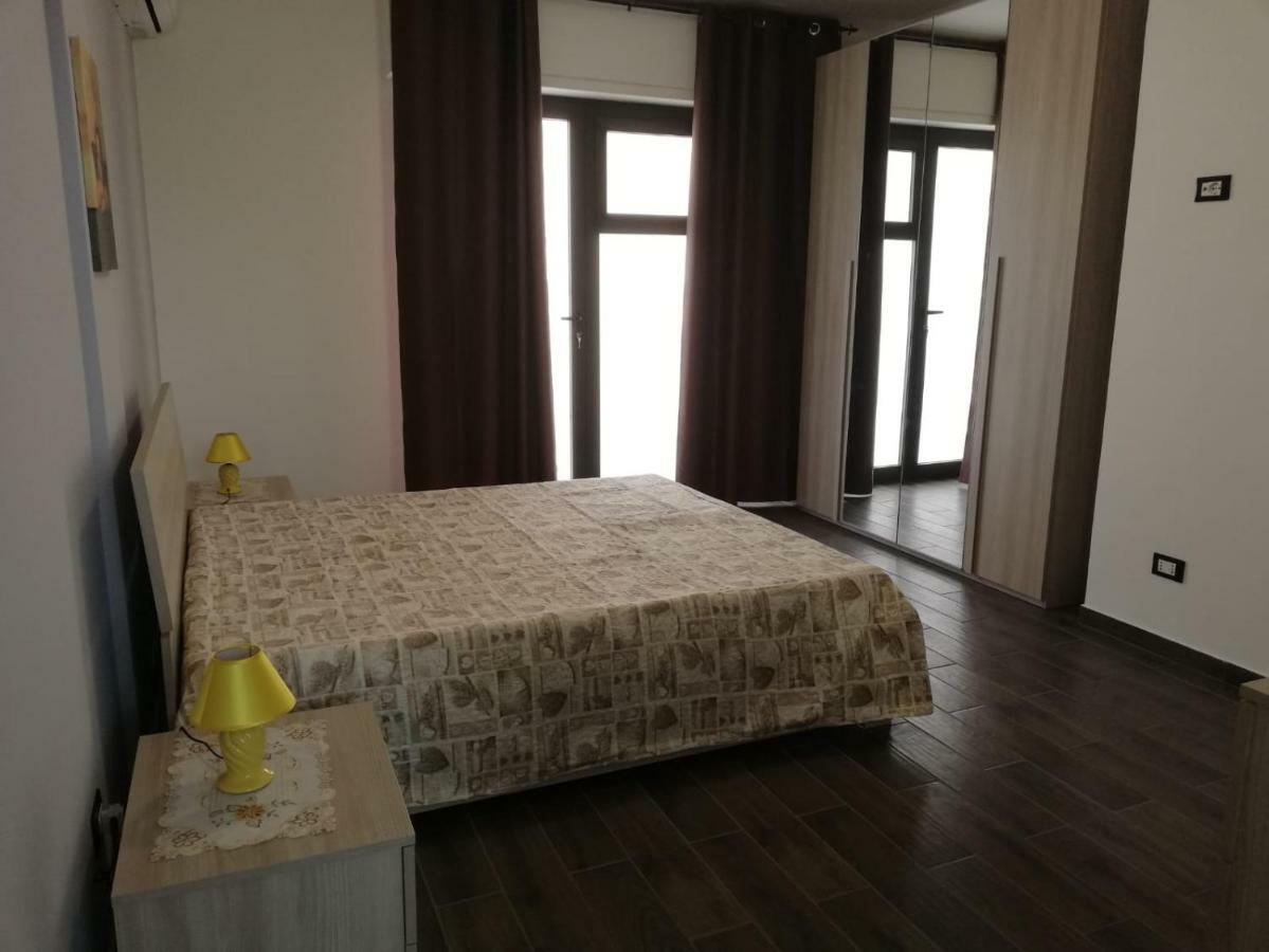 Siracusa Holiday House Hotel Syracuse ภายนอก รูปภาพ